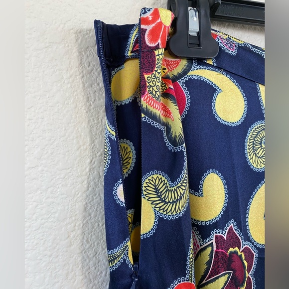 Trina Turk A-Line Silk Printed Knee Length Skirt Size 8 - Picture 4 of 6